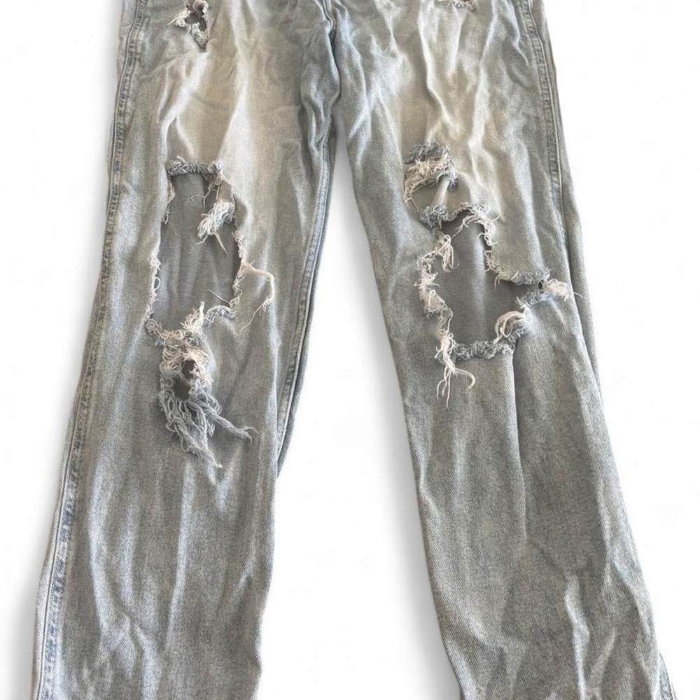 Hollister Ultra High-Rise Mom Jeans Light Wash Distressed Ripped Size 9R 29